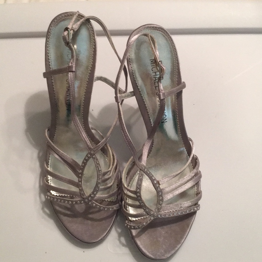 Startup sandal
